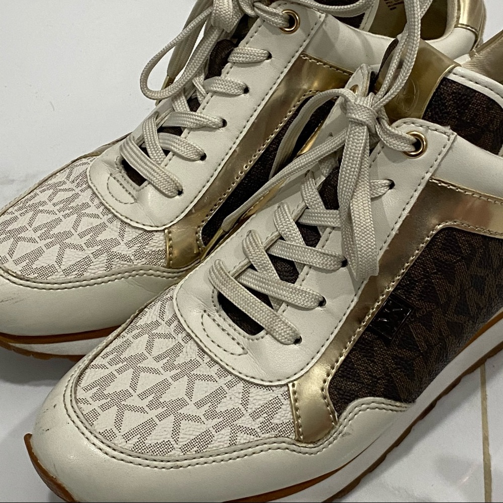 michael kors sneakers - Picture 9 of 10